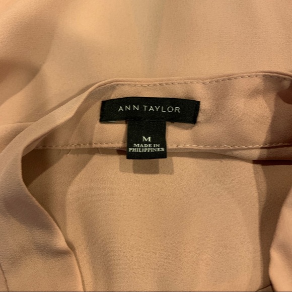 ANN TAYLOR :: Ruffled Shell Soft Cameo Size M - Picture 5 of 8